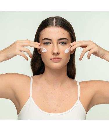 InnovaGoods Moisturizer for the face 50 ml with CBD shea butter Murumuru butter and macadamia nut oil facial moisturizer reduces redness and irritation for sensitive skin CBD series Cuidado Facial moisturizer - Buy Online on GoSupps.com