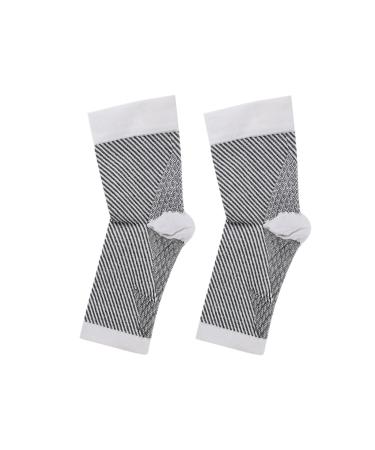 Buy Healeved 2 Pairs Small Decorative Santa Hat Sleeve - Supportive Foot Care Sleeves for Arch Support Soccer & Fitness | International Shipping Available - Buy Online on GoSupps.com