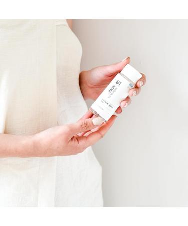 Skin Functional Texture and Blemish Tonic 2% Salicylic Acid Tonic Anti-Acne Sebum & Dead Skin Cleanser Anti-Ageing for Cell Regeneration 100 ml - Buy Online on GoSupps.com