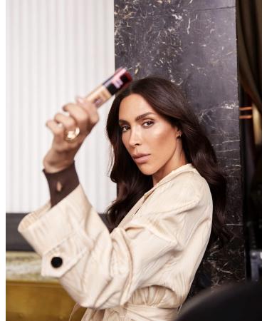 L'Or al Paris Liquid Foundation Full Coverage Lasting Wear With Vitamin C and SPF 25 Infallible 32H Fresh Wear 15 Porcelain (Pack of 5) 15 30 ml (Pack of 5) - Buy Online on GoSupps.com
