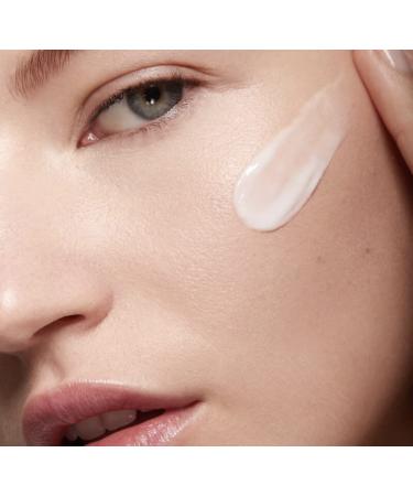 Buy NARS Skin Light Reflecting Moisturizer - Hydrating Formula for Glowing Skin | International Shipping Available - Buy Online on GoSupps.com