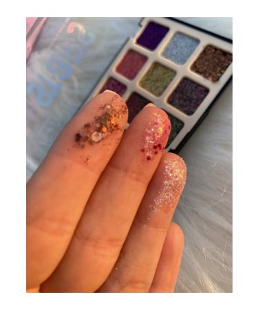 Makeupistan Vip Glitter Eyeshadow Palette 01 - Buy Online on GoSupps.com