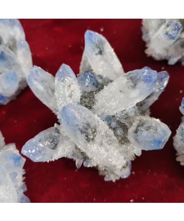 Natural Crystal Rough Natural Crystal Cluster Ra QuartzWhiteblueness Stones Crystal Point Specimen Home Decoration Raw Crystals Can be Used for Home Office Decoration