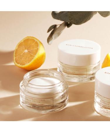 Kia-Charlotta I Natural vegan nail polish remover I 40 pads I Without acetone or alcohol I With ecological solvent I Removes all nail polishes I Made in Germany - Buy Online on GoSupps.com