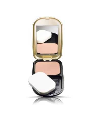 Max Factor Facefinity SPF 15 No. 01 Compact Foundation  Porcelain