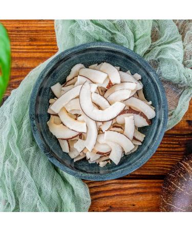 Seeberger Coconut chips: Crunchy West African coconut slices - tasty and aromatic - social and sustainable production - natur - Buy Online on GoSupps.com
