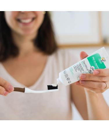 Buy Comptoirs et Compagnies Organic Whitening Toothpaste with Manuka Honey IAA15+ MGO 550 - 75 ml | International Shipping Available - Buy Online on GoSupps.com