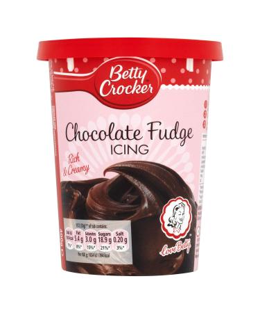 Buy Betty Crocker Chocolate Fudge Icing 400g - Perfect for Chocolate Toffee Cake | International Shipping - Buy Online on GoSupps.com