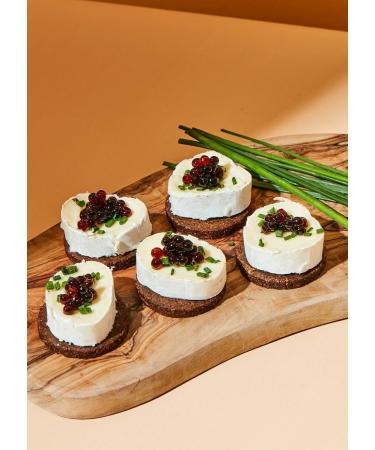 KoRo - Balsamic vinegar beads 6 x 200 g - Small soft beads with a liquid heart of Aceto Balsamico di Modena IGP - In an advantageous jar of 200 g - Vegan - For garnishing savory dishes - Buy Online on GoSupps.com