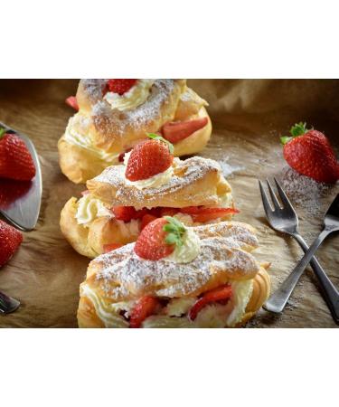 Icing Sugar Vanilla & Strawberry | with Powdered Fruit | Premium Powder Multipurpose for Dusting or Mixing | Box of 5x 15g Sachets Sugar Vanilla-Strawberry | 5x Sachets - Buy Online on GoSupps.com