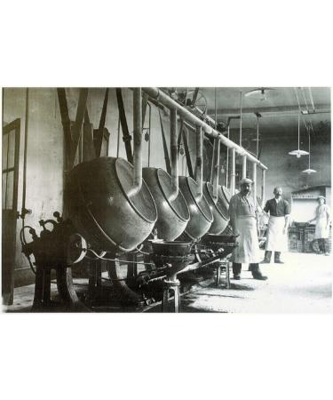  G n rique Anise de Flavigny Authentic anise candies in an oval box 50g Orange blossom | Tradition & Artisanal Pleasure - Buy Online on GoSupps.com