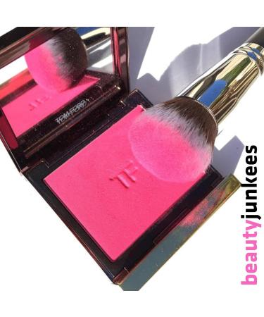 Buy Mineral Powder Foundation Brush Round Kabuki Brush for Pressed & Loose Powder Perfect for Flawless Finish | International Shipping - Buy Online on GoSupps.com