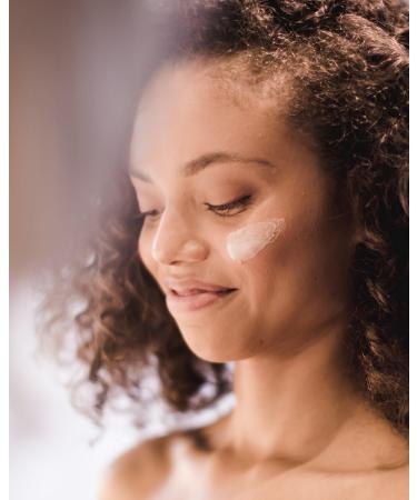 C la Essential Face Moisturizer - Buy Online on GoSupps.com