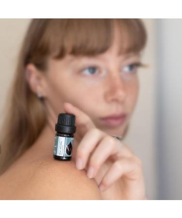 Buy Bio Lemon Melissa Essential Oil 10ml - 100% Natural Vegan Undiluted | Essences Bulgaria | Top Quality Bio-Certified Family Business - Buy Online on GoSupps.com