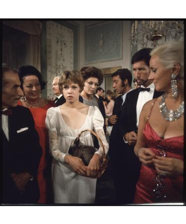 Rabbit in the Pit ( Hschen in der Grube ) (Blu-Ray) - Buy Online on GoSupps.com