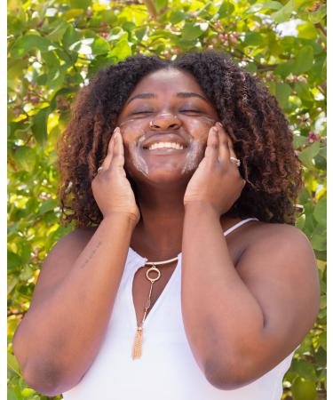 Kuumba Made Honey Facial Cleanser 5.4 fl oz | Gentle & Soothing Cleanser for All Skin Types International Shipping Available - Buy Online on GoSupps.com