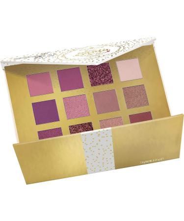 Essence Magical Mystical Me. Eyeshadow Palette No. 01 Express delivery from the north pole Contents: 7.8g eyeshadow palette