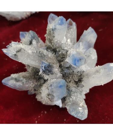 Natural Crystal Rough Natural Crystal Cluster Ra QuartzWhiteblueness Stones Crystal Point Specimen Home Decoration Raw Crystals Can be Used for Home Office Decoration - Buy Online on GoSupps.com