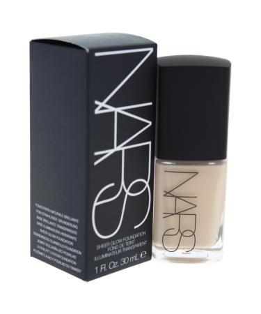 Sheer Glow Foundation - Mont Blanc/Light by NARS for Women - 1 oz Foundation
