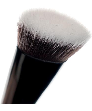 Brushworks No. 11 Flat Top Contour Brush - Buy Online on GoSupps.com