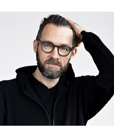 High-Quality Biobased Reading Glasses - 2.0 Black Mat - Stylish & Sustainable Danish Design for Men & Women - Buy Online on GoSupps.com