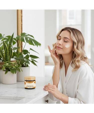  JINGLING JINGLING Skin Moisturizing Cream - Moisturizing Lotion with Natural Oils - 60 ml - Moisturizing Cream - Suitable for women body care daily life at the office and for sensitive skin - Buy Online on GoSupps.com