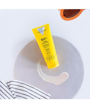 Valquer Laboratorios Hydra Sunscreen Facial Cream SPF 50+ Moisturizing and Anti-Aging - Buy Online on GoSupps.com