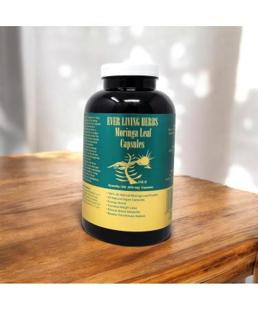 Premium Moringa Leaf Capsules - 300 Count | Boost Health & Vitality | International Shipping Available - Buy Online on GoSupps.com