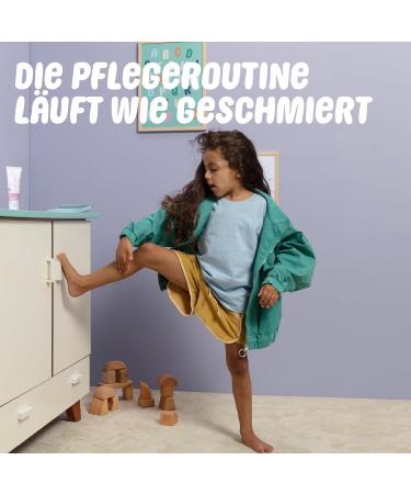  Na f Na f Baby & Child Body Lotion No Mineral Oil or Microplastics Like Avocado Macadamia and Almond Oil Dermatologically Tested Vegan 75 ml - Buy Online on GoSupps.com