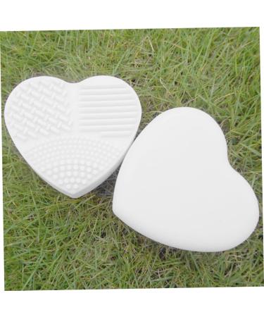 Buy Silicone Heart-shaped Makeup Brush Cleaner - Green Makeup Tool for Perfect Brushes | Fast International Shipping - Buy Online on GoSupps.com