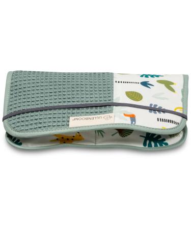 ULLLENBOOM WAILL PACK for on the go sage -green rainforest made in EU - diaper bag for up to 3 diapers wet wipes & other accessories ideal as a wrap organizer for the stroller sage -green rainforest 18 x 27 cm