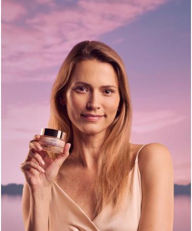 Bionike Defence My Age Pearl Anti-Aging Night Face Cream with Hyaluronic Acid: Contrasts First Wrinkles and Signs of Aging Brightens and Hydrates the Skin Smoothes and Revitalizes the Face 50 ml - Buy Online on GoSupps.com