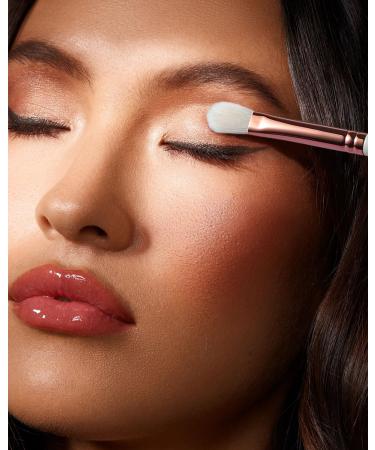 Premium Mixed Makeup Brush for Blending & Smearing - Saikoho Goat Hair Eyeshadow Brush (E811) - International Shipping Available - Buy Online on GoSupps.com