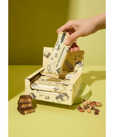 KoRo - Bio Erdnussriegel mit Schokolade 50 g - Bio und vegan - Zart schmelzende Schokolade - Mit Kokosbl tenzucker ges ßt - Buy Online on GoSupps.com