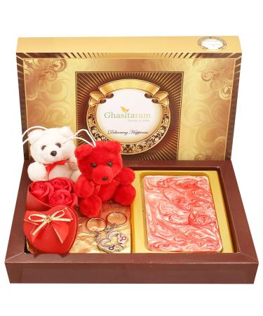 Ghasitaram Gifts Valentines Gift Valentines Day Chocolates for Girlfriend/Boyfriend/Husband and Wife Valentines Chocolate Hamper Marble Chocolate Bark Big with Teddies Keychain Set and Small Roses Heart Box