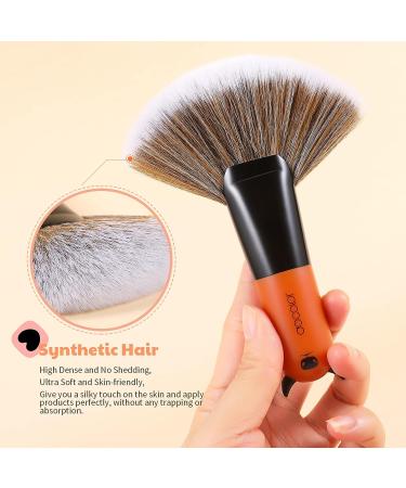 Docolor Fan Brush C04 - Professional Face Makeup Highlighting Kabuki Brush - Buy Online on GoSupps.com