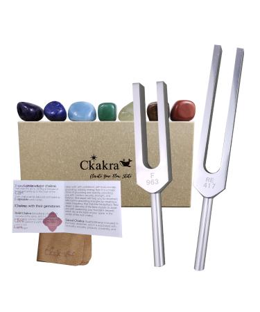 Tuning Forks With Chakra Healing Crystals Kits 417Hz&963Hz Solfeggio Frequency Meditation & Relaxation Stress Relief Gifts for Women Recyclable packaging (shiny silver)