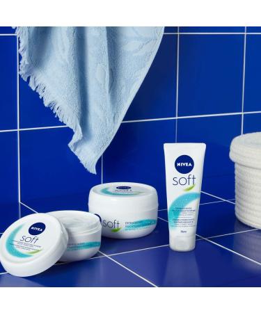  NIVEA NIVEA Refreshing Moisturizing Cream (75 ml) - Nourishing soft cream with vitamin E and jojoba oil - Fast-absorbing skin cream - Buy Online on GoSupps.com