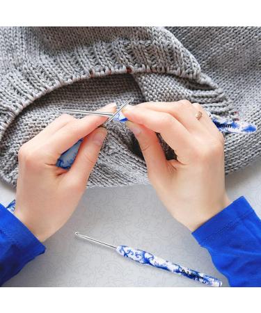 BCMRUN Crochet Hooks Set 14 Sizes - Blue & White Porcelain Pattern with Case for Arthritis Hands - 2.25mm to 10mm Crochet Needles - Ideal Gift for Mother's Day & Crochet Enthusiasts - Buy Online on GoSupps.com