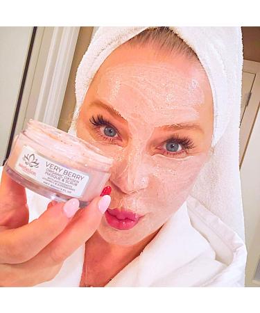 Very Berry Oxygen Exfoliating Mask & Scrub | Sweetsation Therapy | Hydrating Rejuvenating & Purifying with Vitamin C & Superberries - International Shipping - Buy Online on GoSupps.com