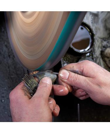 DOVO Natural Straight Razor with Bamboo Handle - Premium 1.6 cm Carbon Steel for a Smooth Shave | Buy Internationally - Buy Online on GoSupps.com