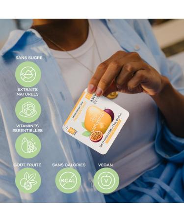 Waterdrop Gift Set 600 ml Glass Bottle Leak-Proof and Compatible with Sparkling Water 18 Sugar Free Drinking Cubes Chris - Buy Online on GoSupps.com