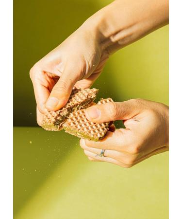  KoRo KoRo - Organic pistachio cream waffles with 45% pistachios 12 x 22g - Crispy waffles - Pistachio and white chocolate filling - Vegan - Buy Online on GoSupps.com