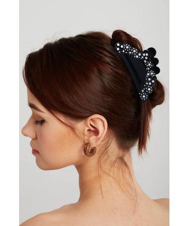 Buy Lilie & White Jet Acrylic Butterfly Hair Clips for Women - Imitation Pearls Slipproof Medium Size | Fashion Claws HC21225A - International Shipping Available - Buy Online on GoSupps.com