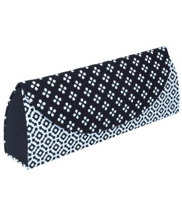 BIP triangular hard case with magnetic closure and spring-like pattern in Nordic style - NORDERNEY CHARME - in black