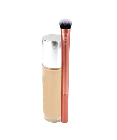 Real Techniques Expert Concealer Brush by Samantha Chapman | Flawless Application - Buy Online on GoSupps.com