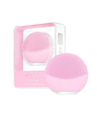 FOREO LUNA mini 3 Ultra-hygienic Facial Cleansing Brush, All Skin Types, Face Massager for Clean & Healthy Face Care, Extra Absorption of Facial Skin Care Products, Waterproof Pearl Pink 1 Count (Pack of 1)