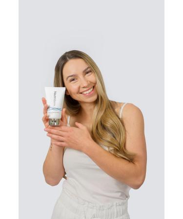 Neutriderm Moisturising Lotion with Vitamin E - 125 mL | Hydrating Skin Care for All Skin Types - Shop Internationally - Buy Online on GoSupps.com