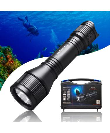 ORCATORCH D550 Scuba Dive Light, 1000 Lumens Super Bright Underwater Diving Flashlight with 3 Modes, IP68 Waterproof Night Dive Torch 150 Meters Submersible Light