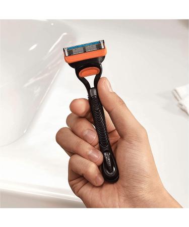 Gillette Fusion 5 razor men with trimmer blade for precision and lubricating coating razor + 6 razor blades